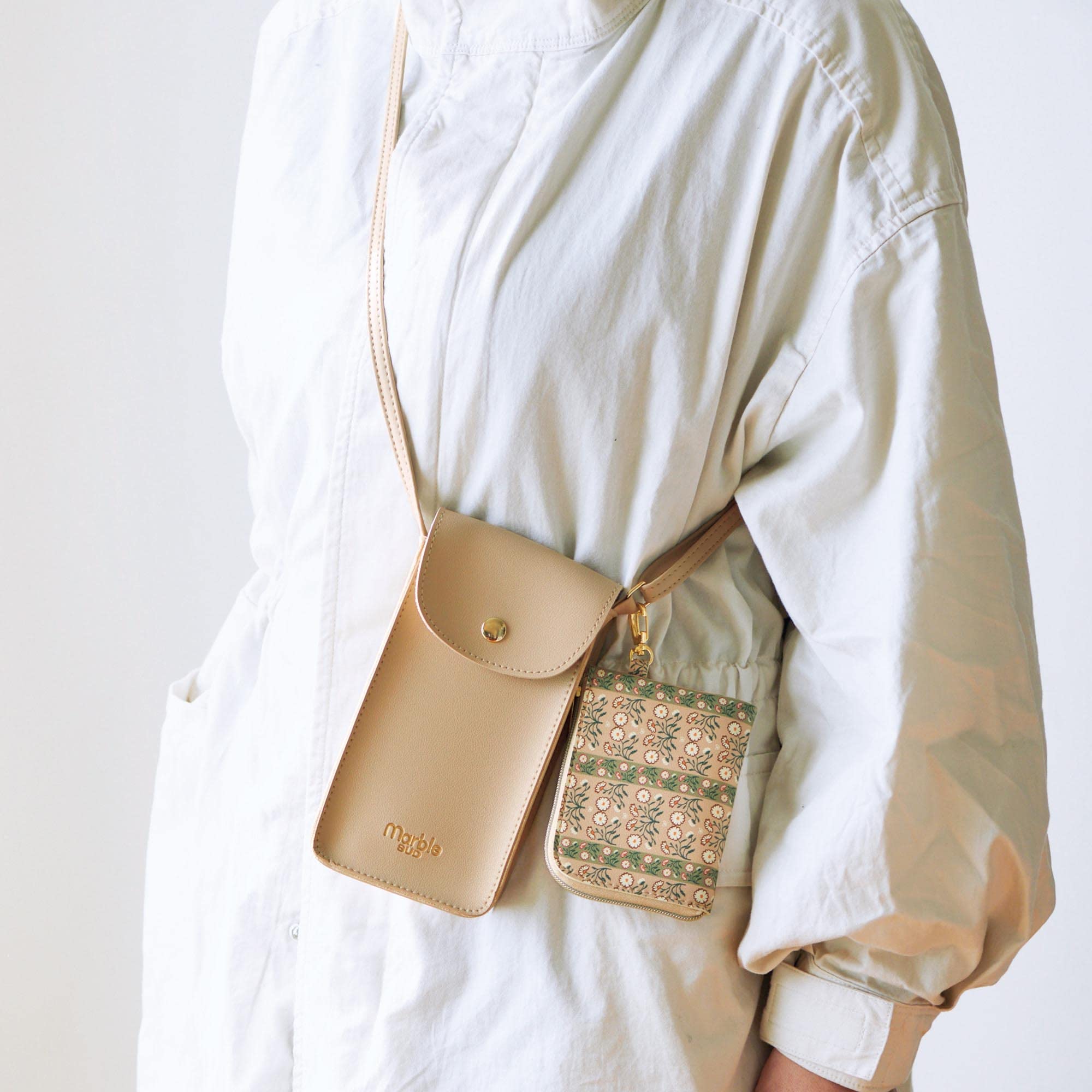 marble SUD隨身側背包＆拉鍊零錢包示範用法